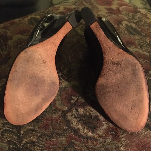 SOLD - Authentic Tory Burch Black Wedge (Pumps) - Picture 16 of 16